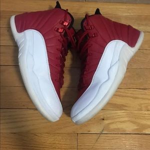 Jordan 12 gym red